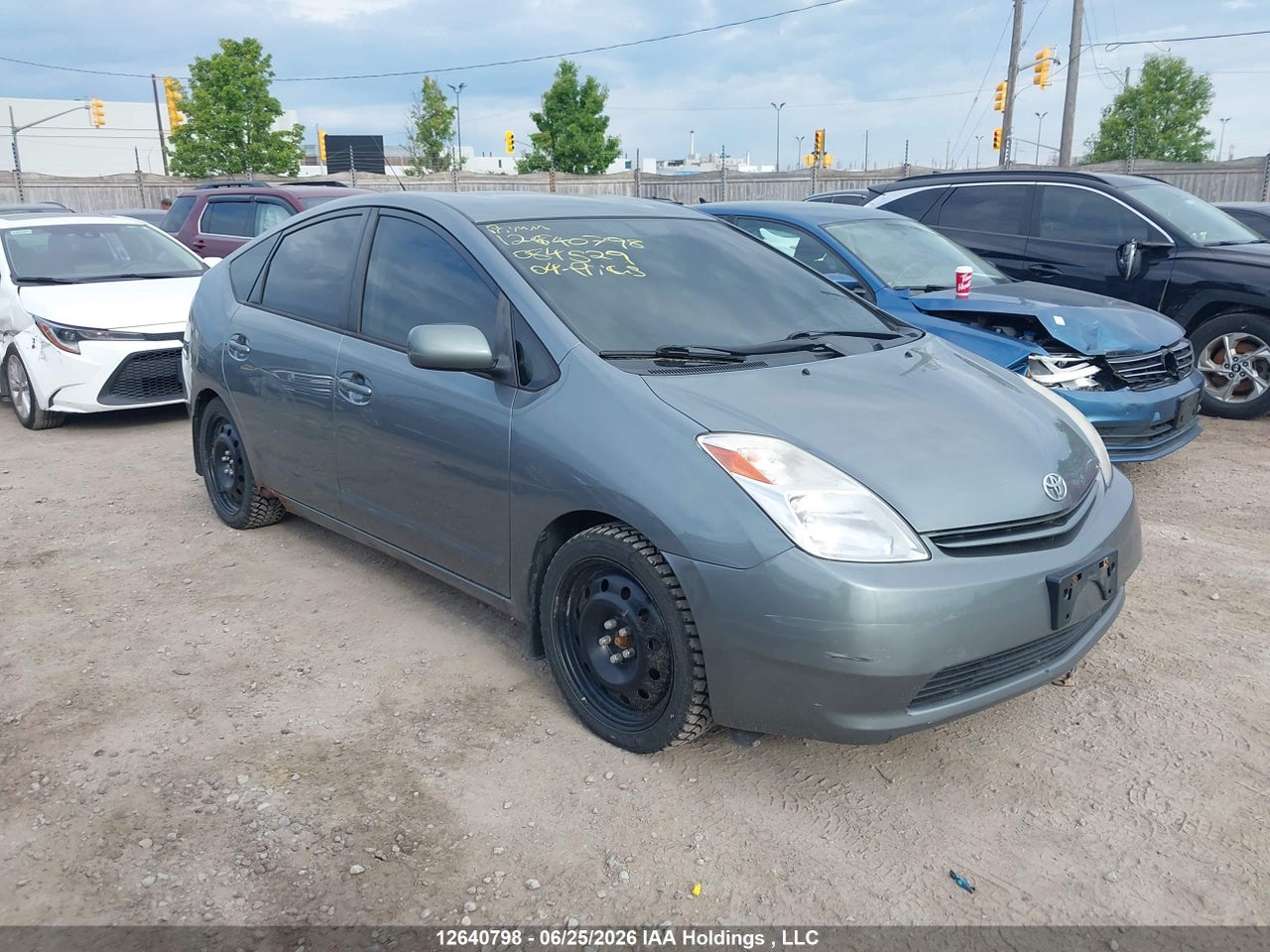 JTDKB22U540084529 · 2004 TOYOTA PRIUS
