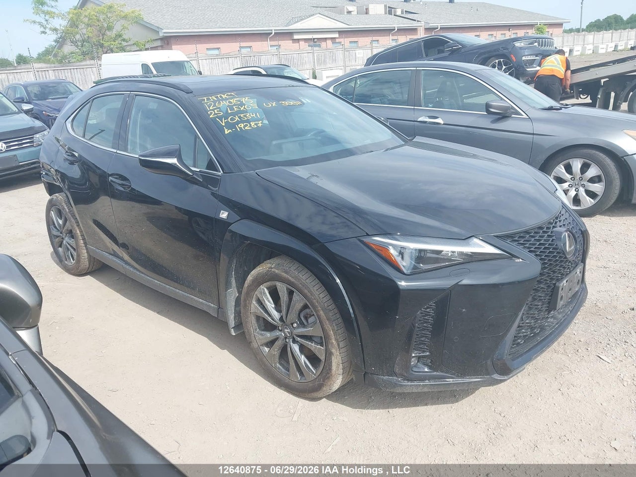 JTHUCJDH6S2013341 · 2025 LEXUS UX 300H