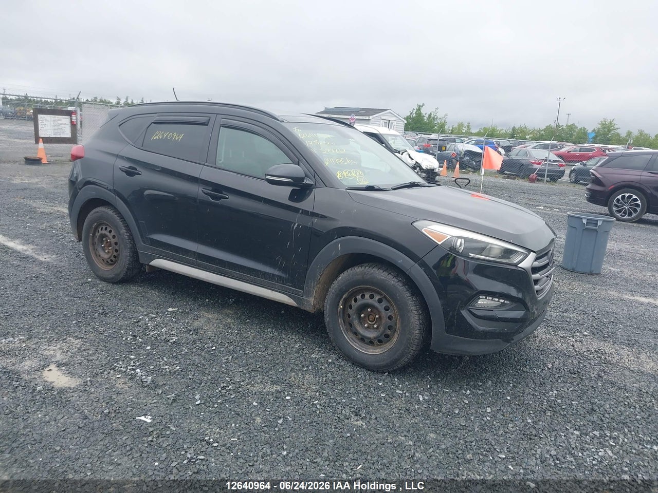 KM8J3CA47HU587232 · 2017 HYUNDAI TUCSON SE