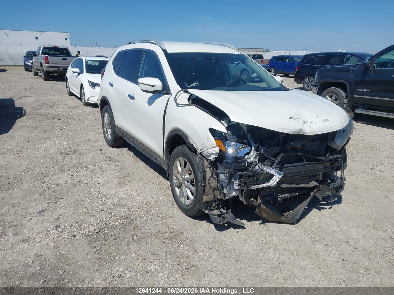 5N1AT2MV0LC757704 · 2020 NISSAN ROGUE S/SL/SV