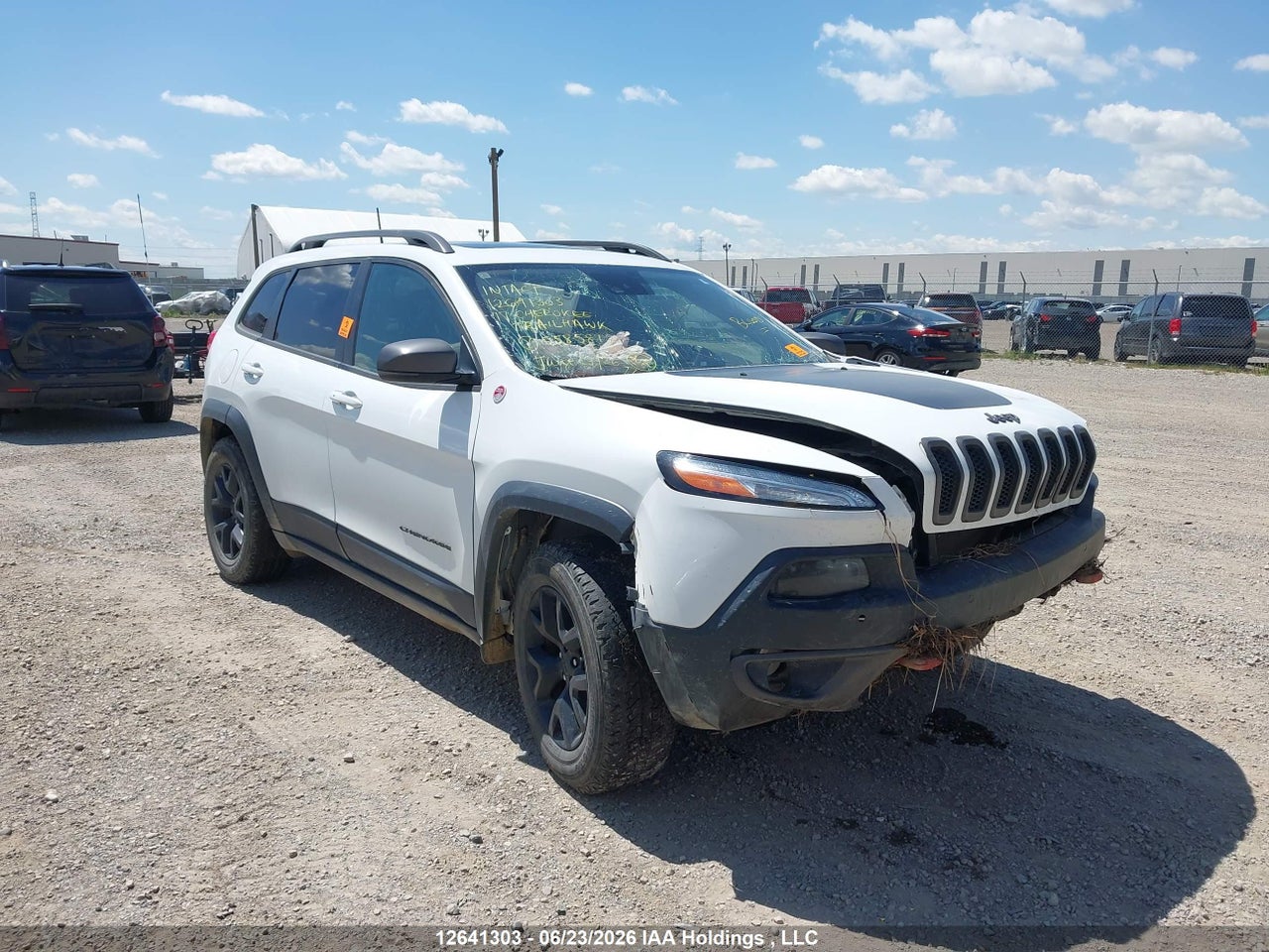 1C4PJMBS4HW558587 · 2017 JEEP CHEROKEE TRAILHAWK
