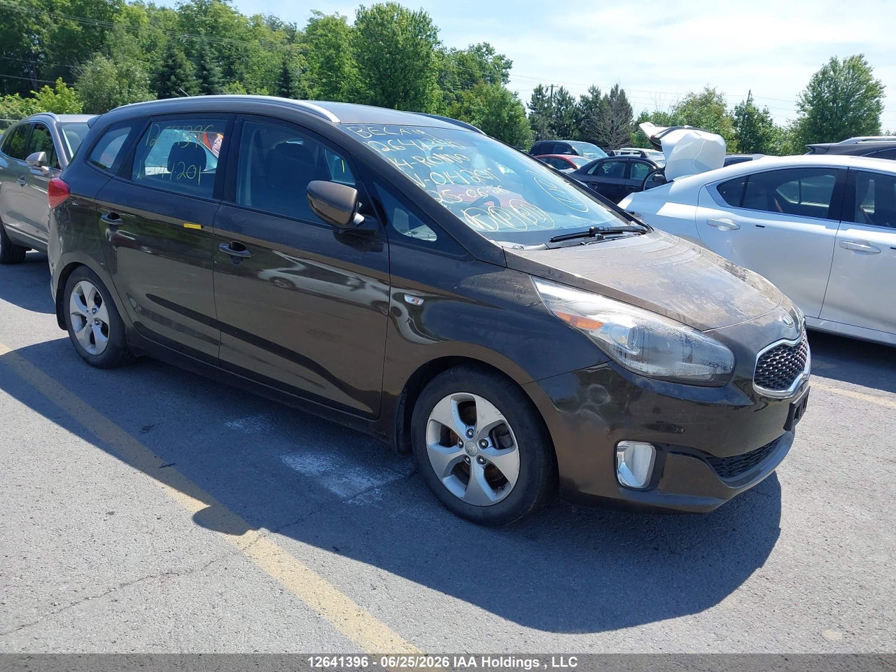 KNAHT8A35E7014201 · 2014 KIA RONDO
