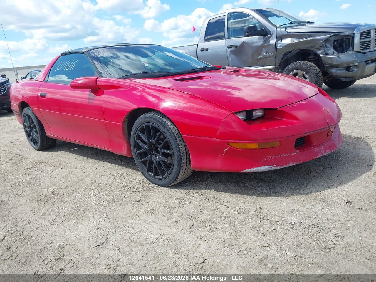 2G1FP22K6T2143904 · 1996 CHEVROLET CAMARO RS