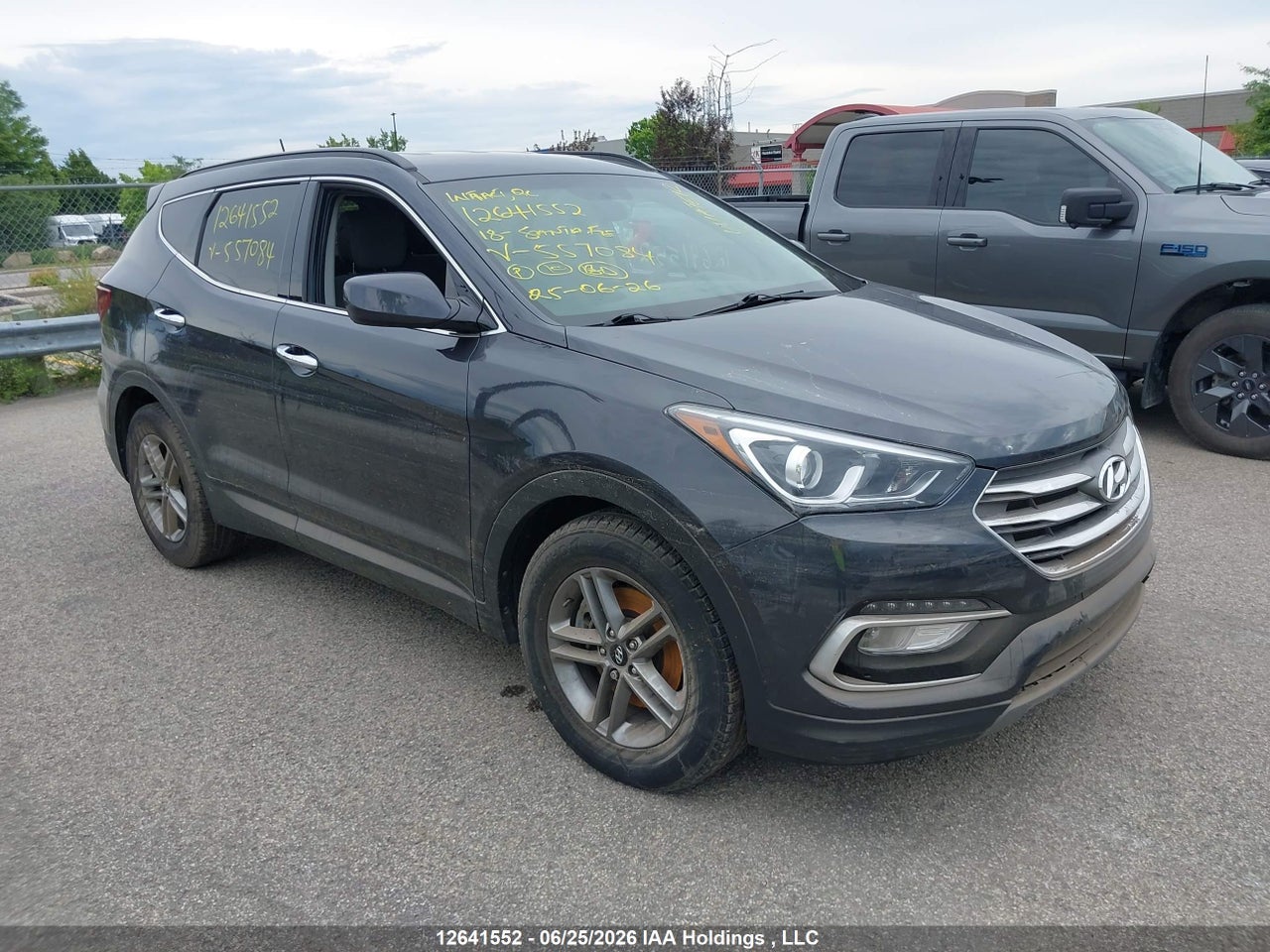 5XYZT3LB8JG557084 · 2018 HYUNDAI SANTA FE