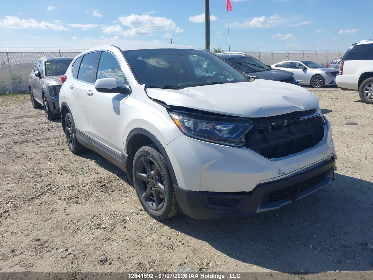 2HKRW1H32KH000744 · 2019 HONDA CR-V LX