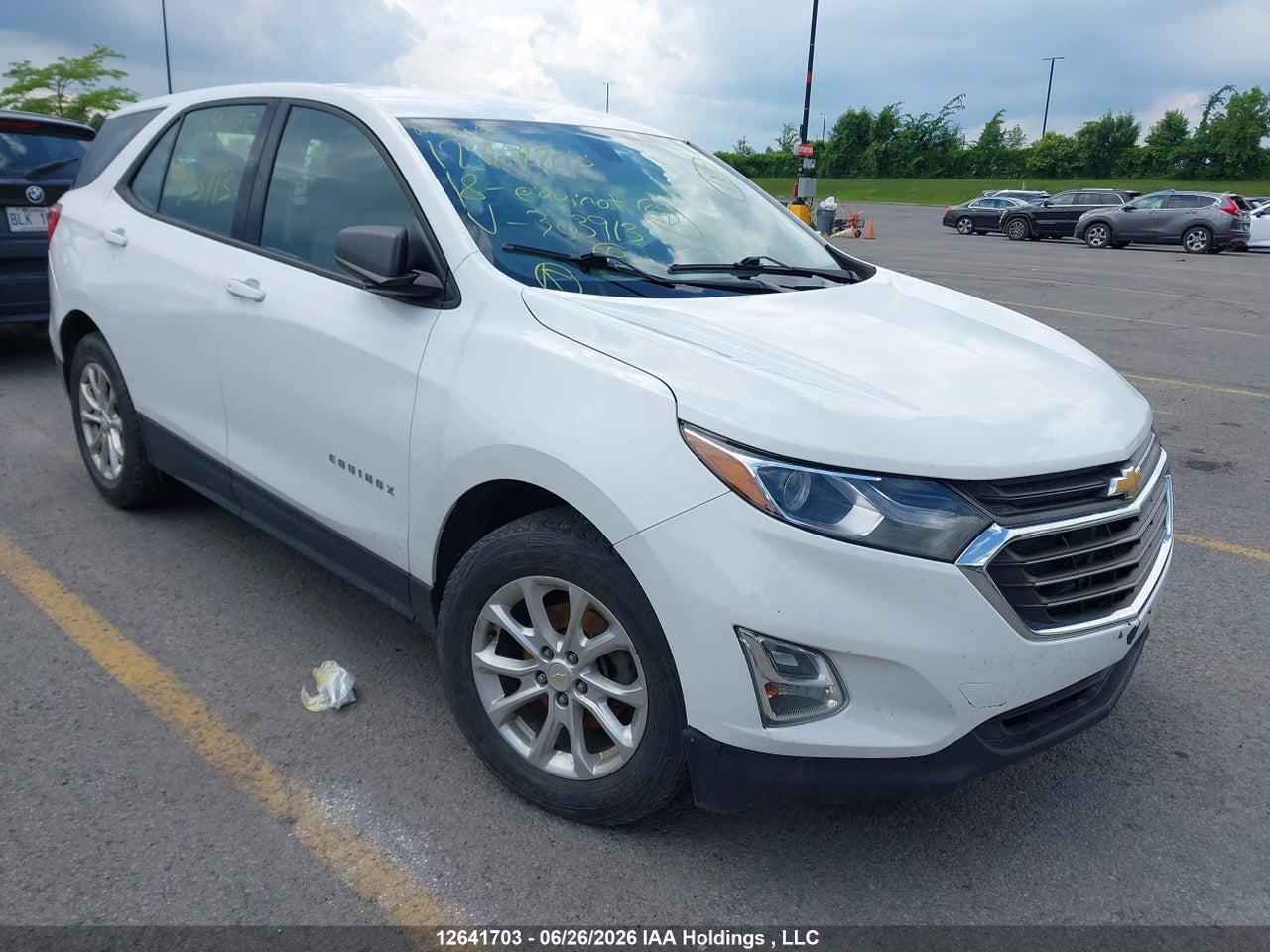 2GNAXHEV9J6303913 · 2018 CHEVROLET EQUINOX LS