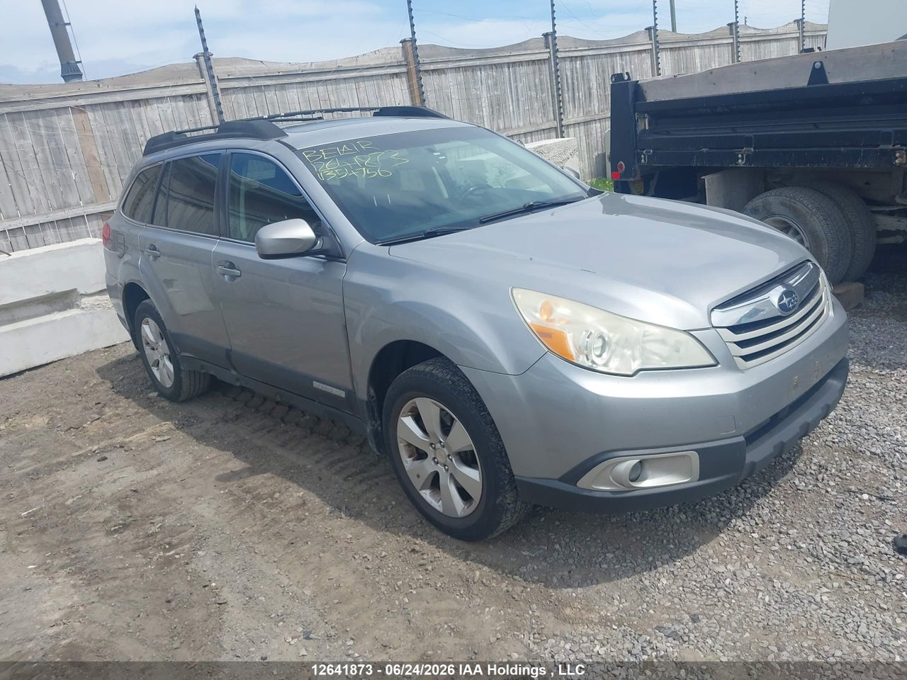 4S4BRJGC4B2354756 · 2011 SUBARU LEGACY OUTBACK