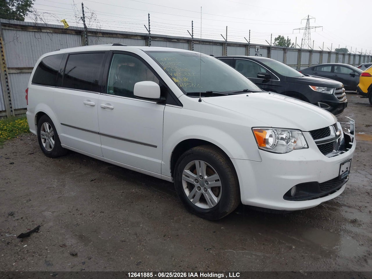 2C4RDGDG5FR685882 · 2015 DODGE GRAND CARAVAN CREW
