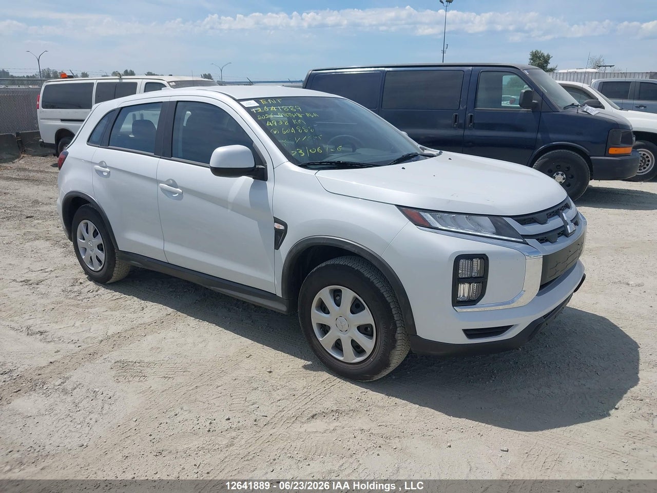 JA4AJUAU9TU604888 · 2026 MITSUBISHI RVR ES