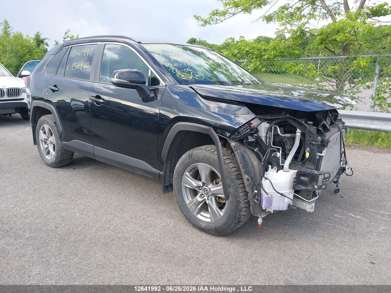 2T3R1RFVXNC256940 · 2022 TOYOTA RAV4 XLE