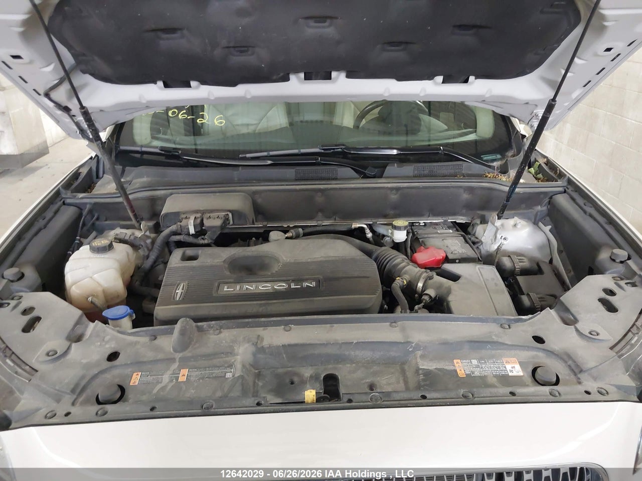 2LMPJ8K95KBL34032 · 2019 LINCOLN NAUTILUS SELECT · 10/24