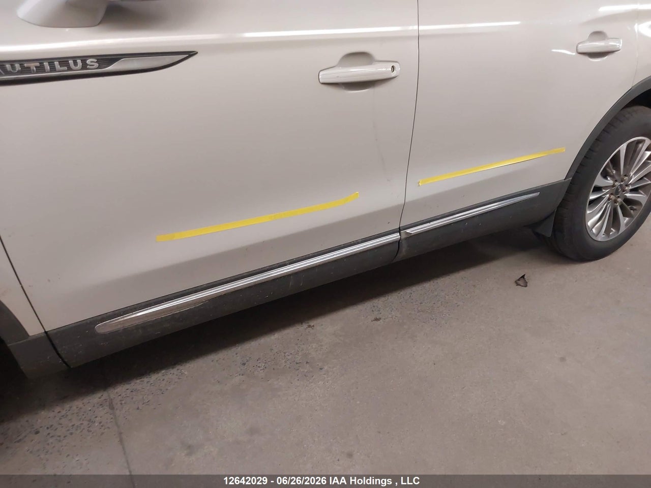 2LMPJ8K95KBL34032 · 2019 LINCOLN NAUTILUS SELECT · 6/24