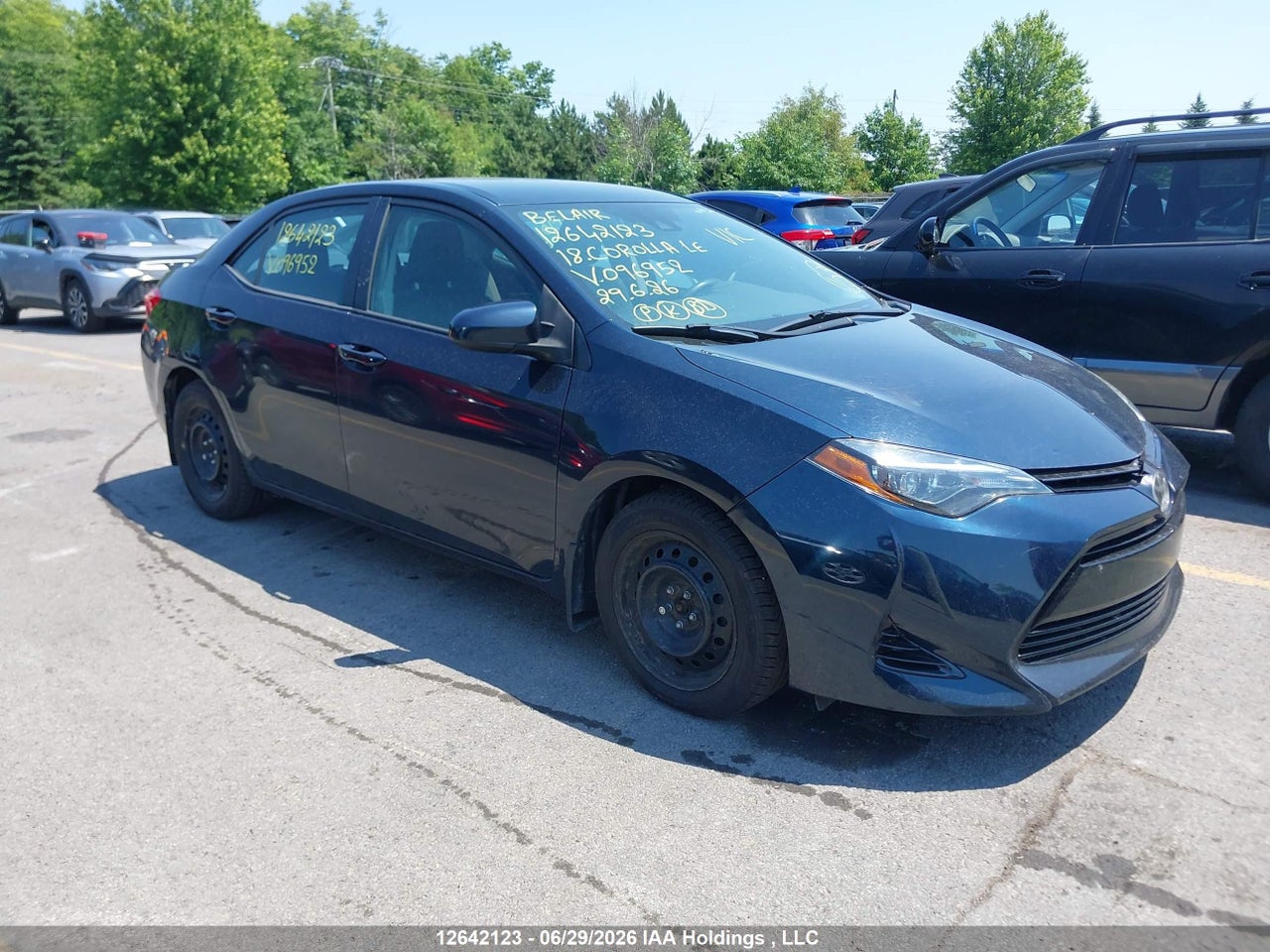 2T1BURHE4JC096952 · 2018 TOYOTA COROLLA LE