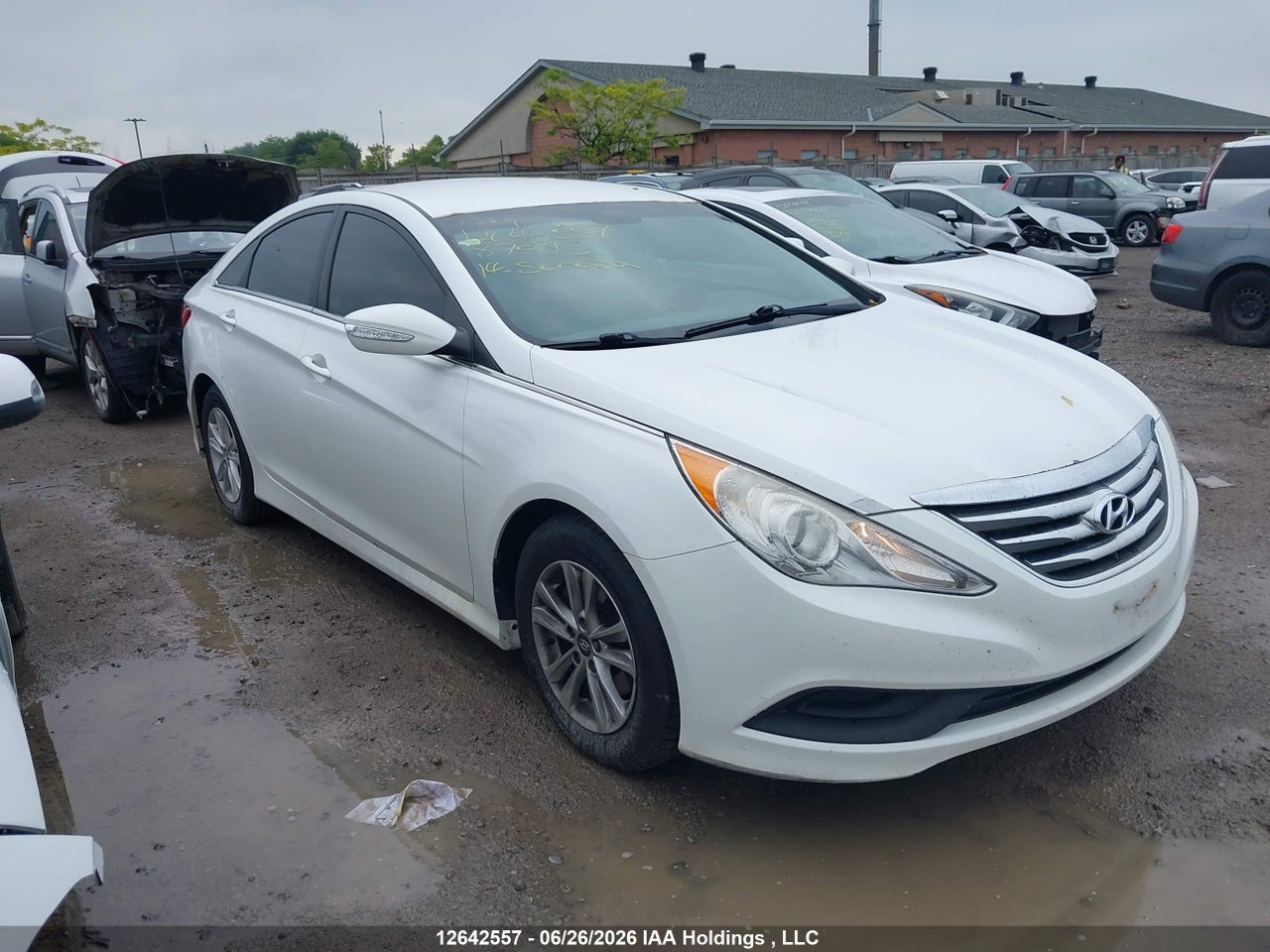 5NPEB4AC4EH870313 · 2014 HYUNDAI SONATA GL