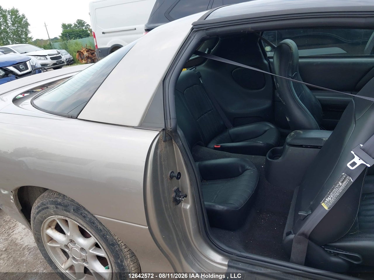 2G1FP22K012146746 · 2001 CHEVROLET CAMARO · 8/18