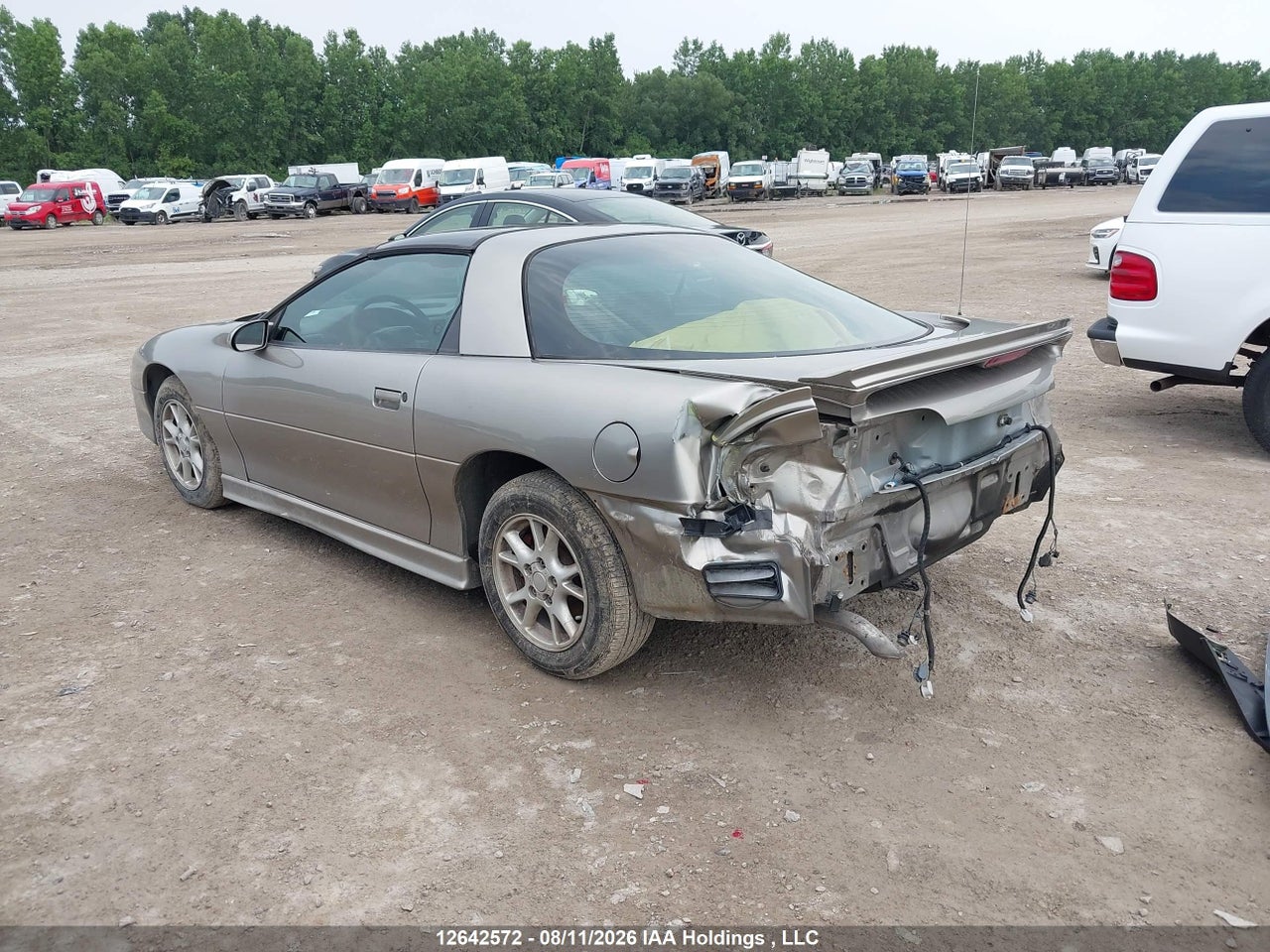 2G1FP22K012146746 · 2001 CHEVROLET CAMARO · 3/18