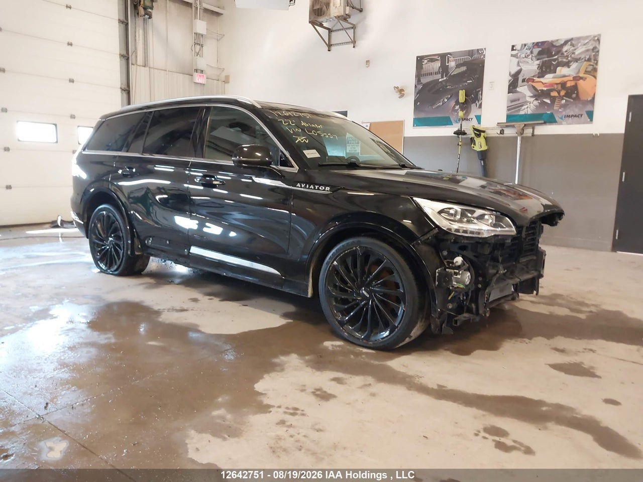 5LM5J7XC1NGL05557 · 2022 LINCOLN AVIATOR RESERVE