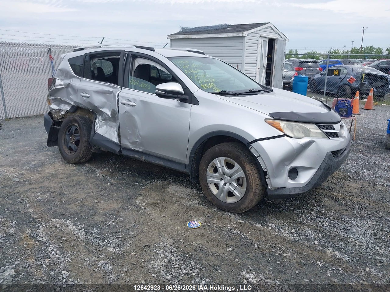2T3BFREV2EW203023 · 2014 TOYOTA RAV4 LE