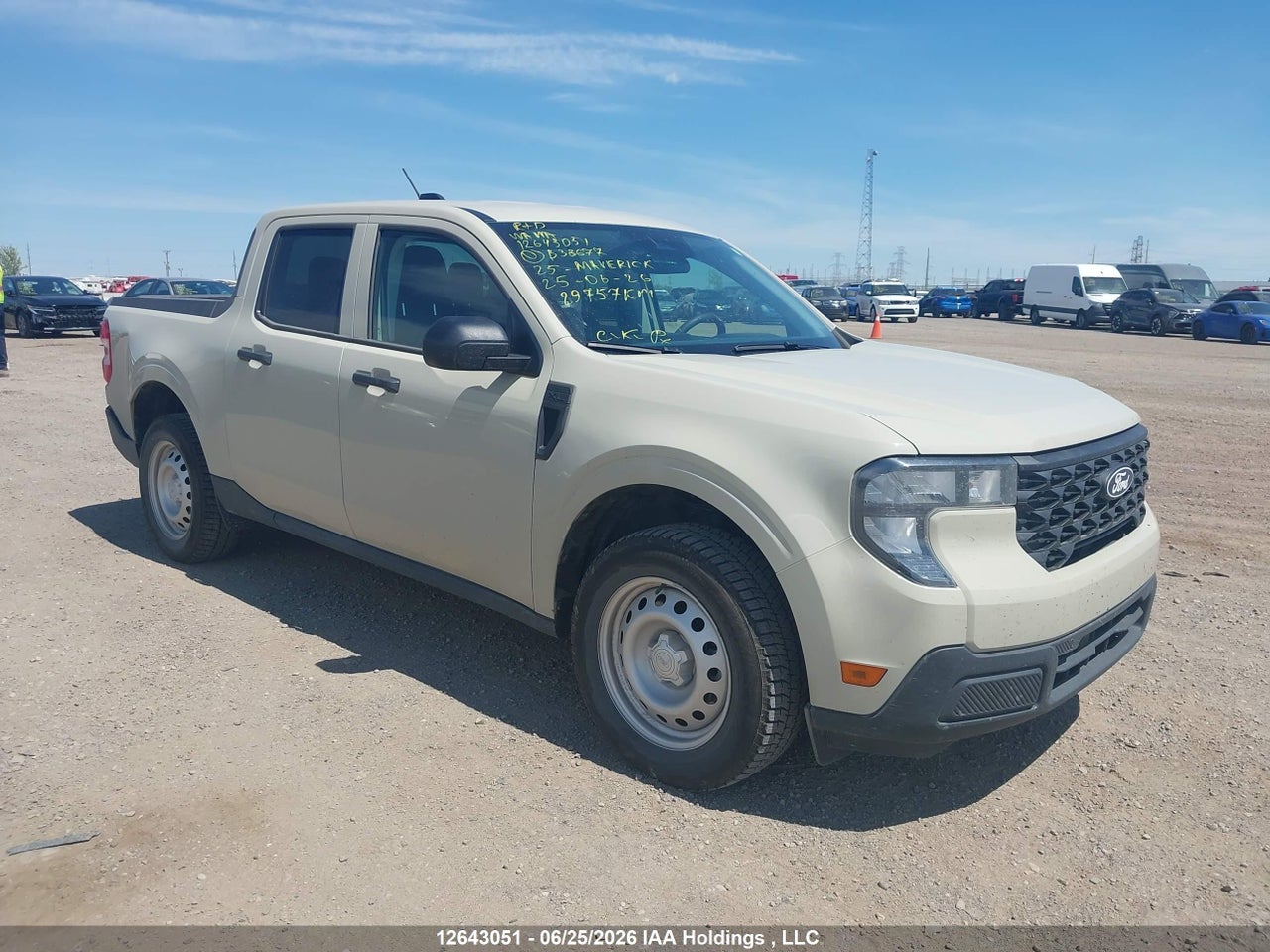 3FTTW8B33SRB33677 · 2025 FORD MAVERICK XL