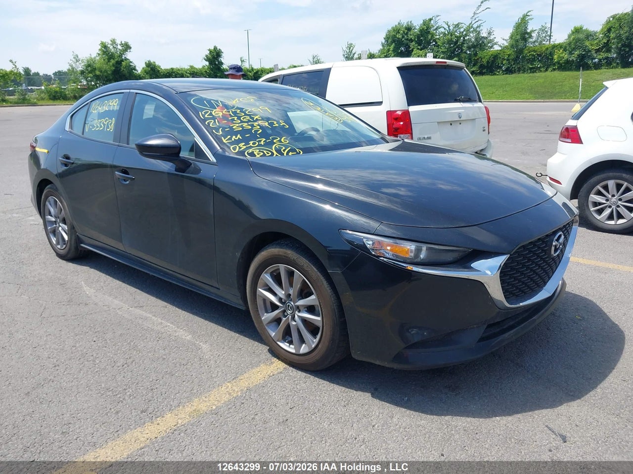 JM1BPAB78M1333938 · 2021 MAZDA MAZDA3 GX