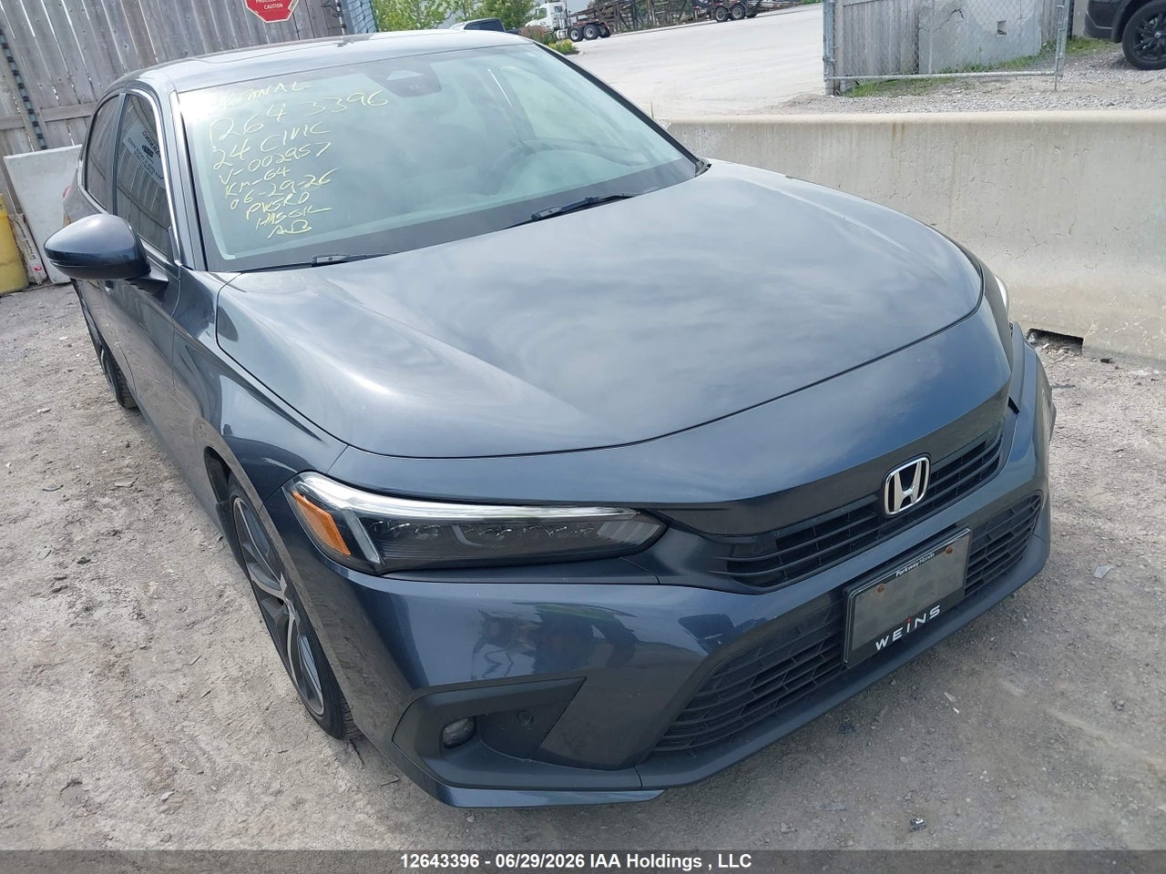 2HGFE1F95RH002957 · 2024 HONDA Civic touring