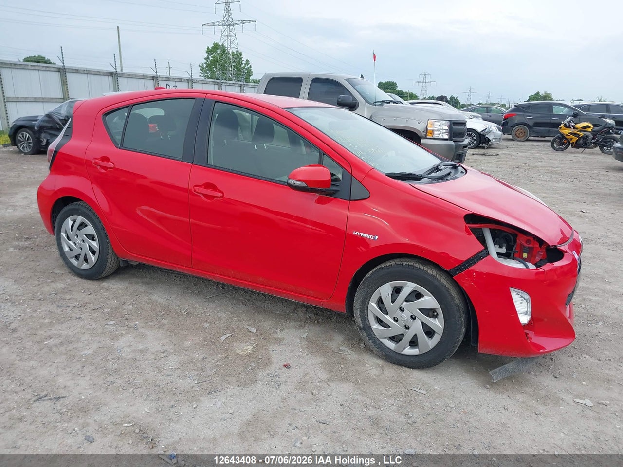 JTDKDTB33F1099194 · 2015 TOYOTA Prius c