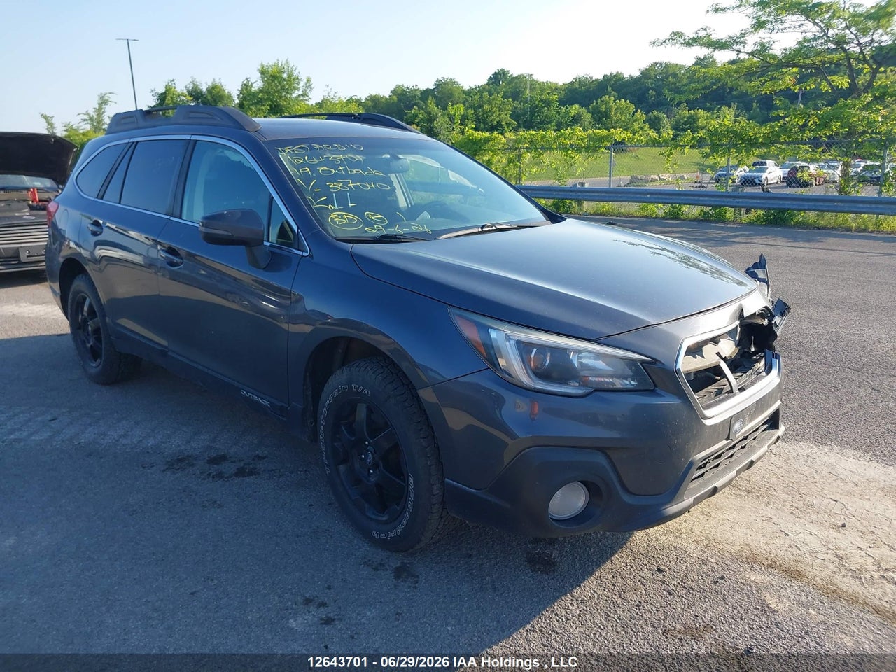 4S4BSFDC5K3387040 · 2019 SUBARU OUTBACK 3.6R PREMIUM
