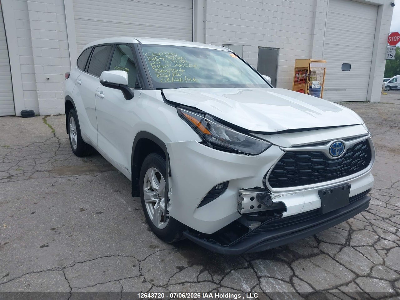 5TDBBRCH2NS560194 · 2022 TOYOTA HIGHLANDER HYBRID LE