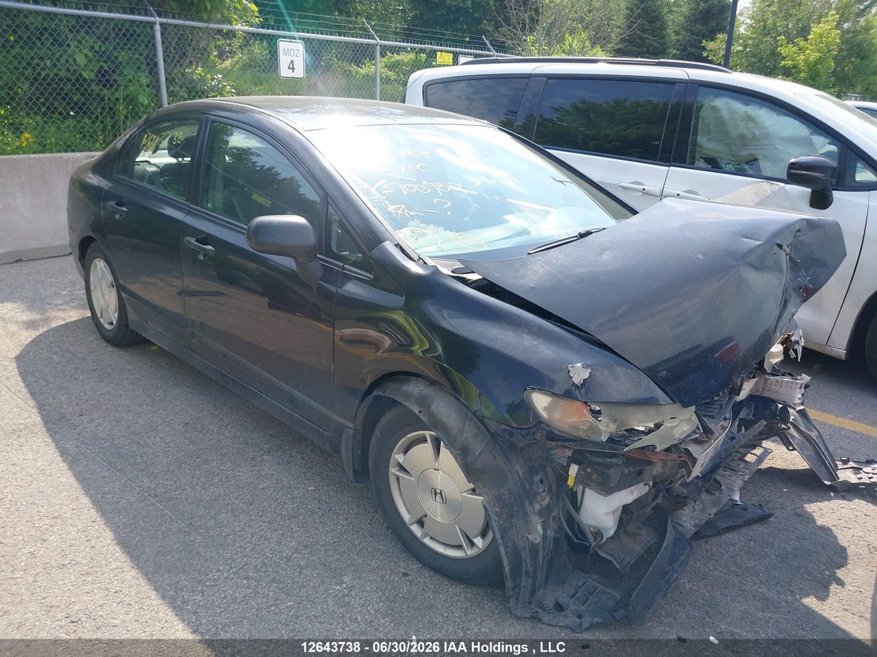 2HGFA1F40BH100932 · 2011 HONDA CIVIC DX-G