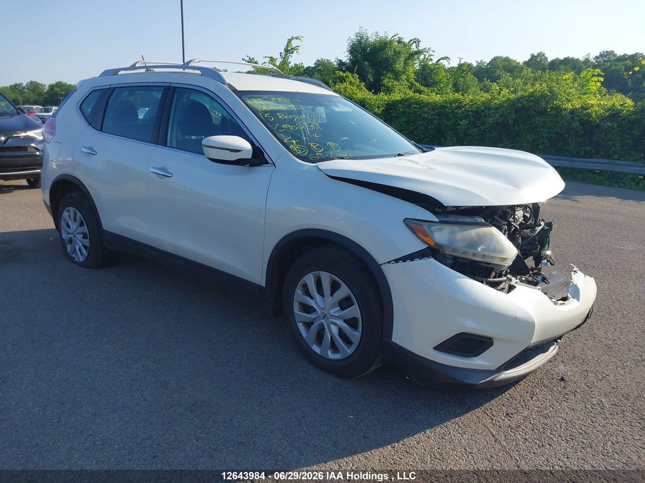 5N1AT2MT6FC902568 · 2015 NISSAN ROGUE S/SL/SV