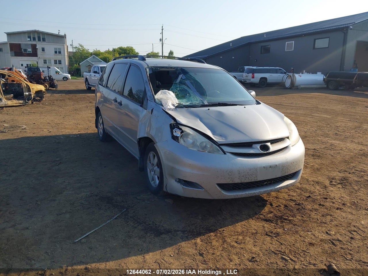 5TDZK29C48S170039 · 2008 TOYOTA SIENNA CE