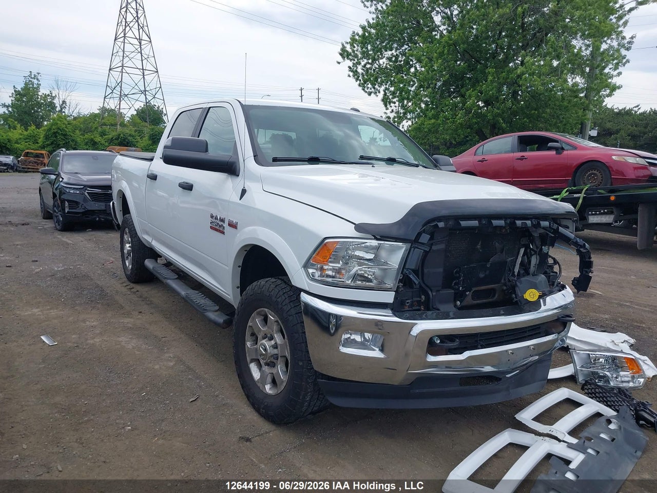 3C6TR5DT4JG244517 · 2018 RAM 2500 SLT