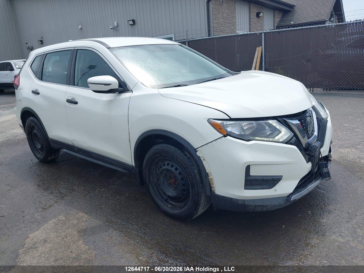 5N1AT2MT1JC837881 · 2018 NISSAN ROGUE S/SL