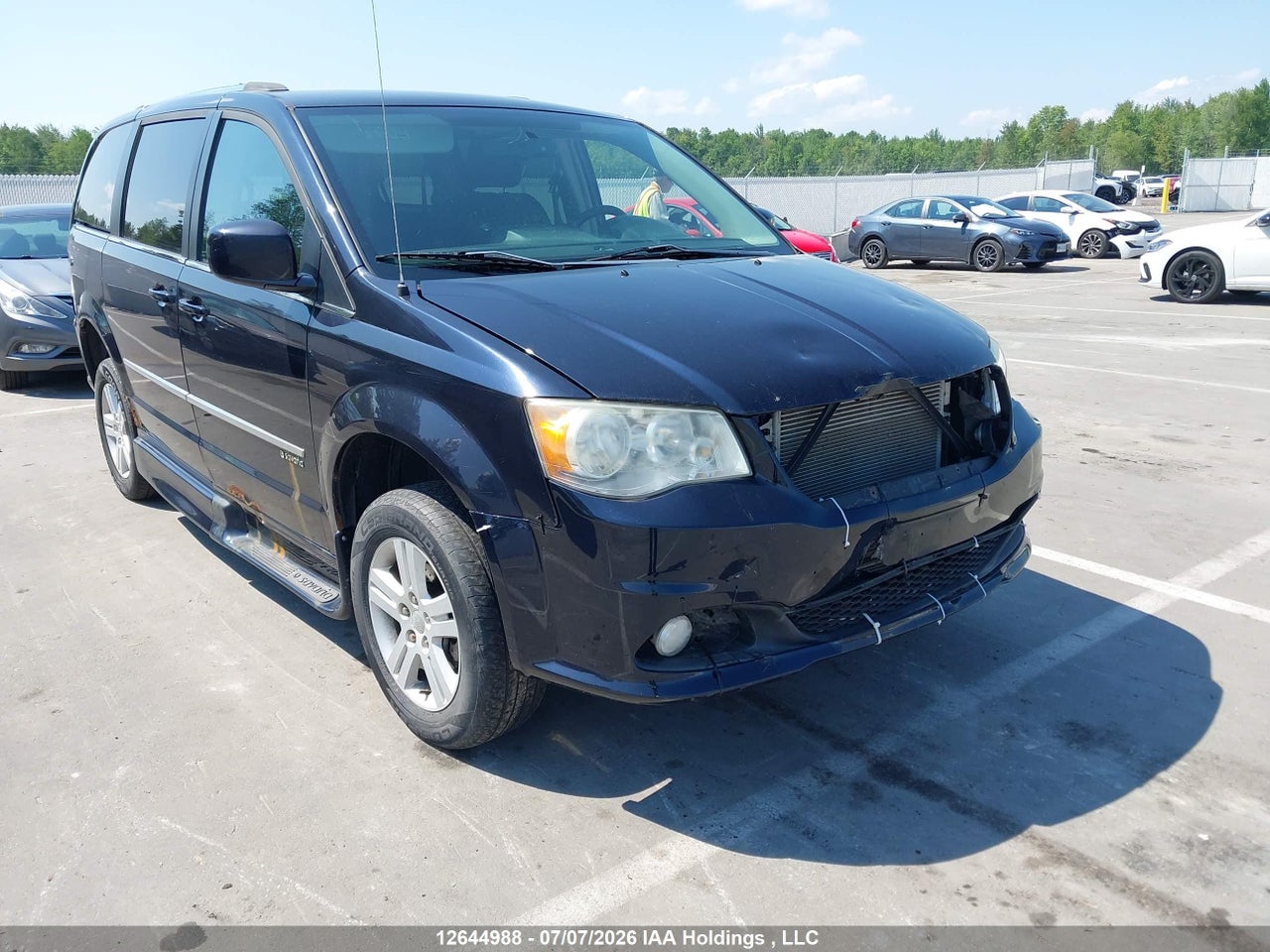 2D4RN5DG1BR708931 · 2011 DODGE GRAND CARAVAN CREW