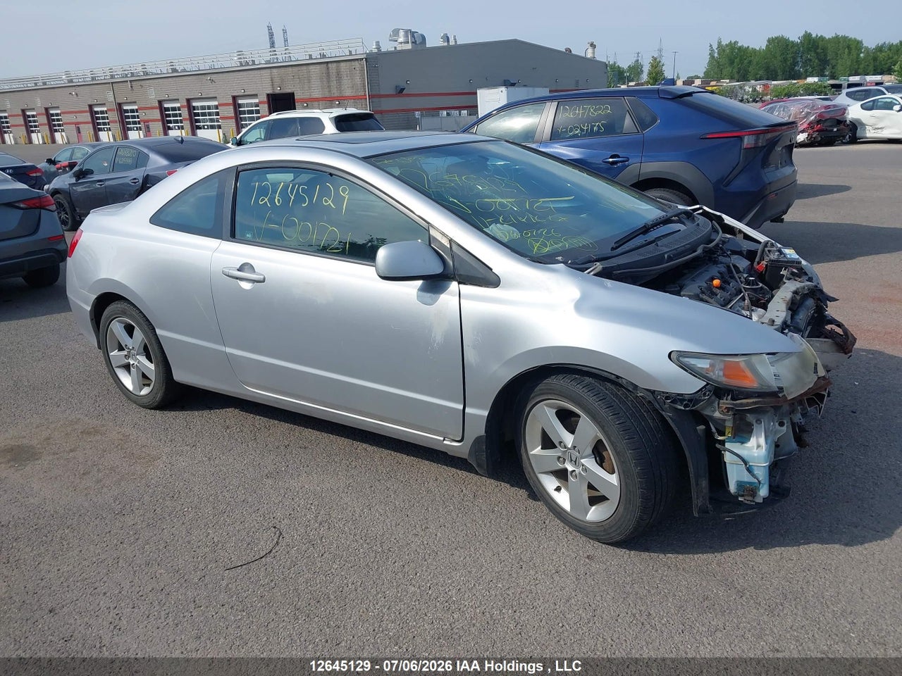 2HGFG1B6XBH001721 · 2011 HONDA CIVIC LX