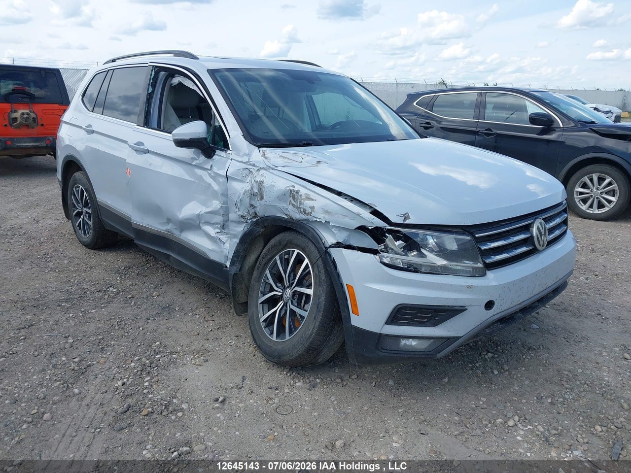 3VV2B7AX4JM127079 · 2018 VOLKSWAGEN TIGUAN COMFORTLINE