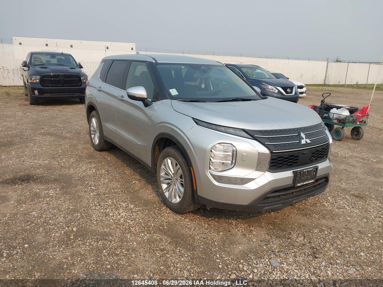 JA4J4UA83RZ617416 · 2024 MITSUBISHI OUTLANDER ES