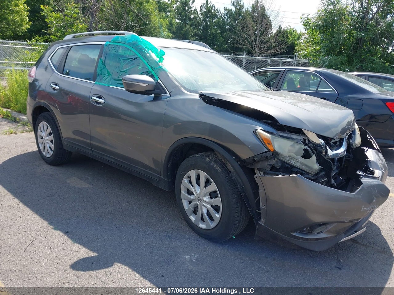 5N1AT2MT9FC907523 · 2015 NISSAN ROGUE S/SV