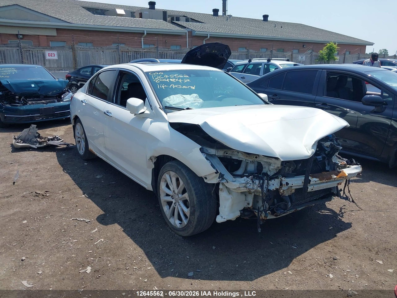 1HGCR2F92EA804047 · 2014 HONDA ACCORD TOURING