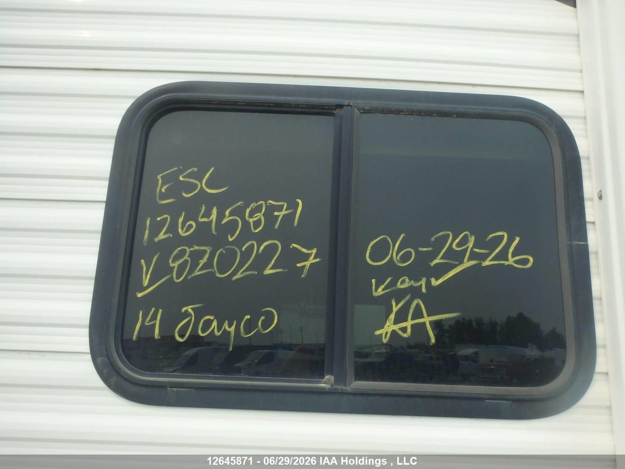 1UJBJ0BS7E18Z0227 · 2014 JAYCO jayflight · 11/24
