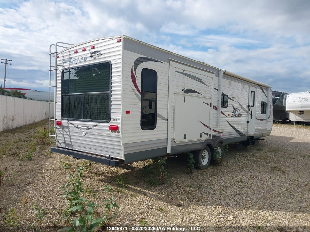 1UJBJ0BS7E18Z0227 · 2014 JAYCO jayflight · 4/24
