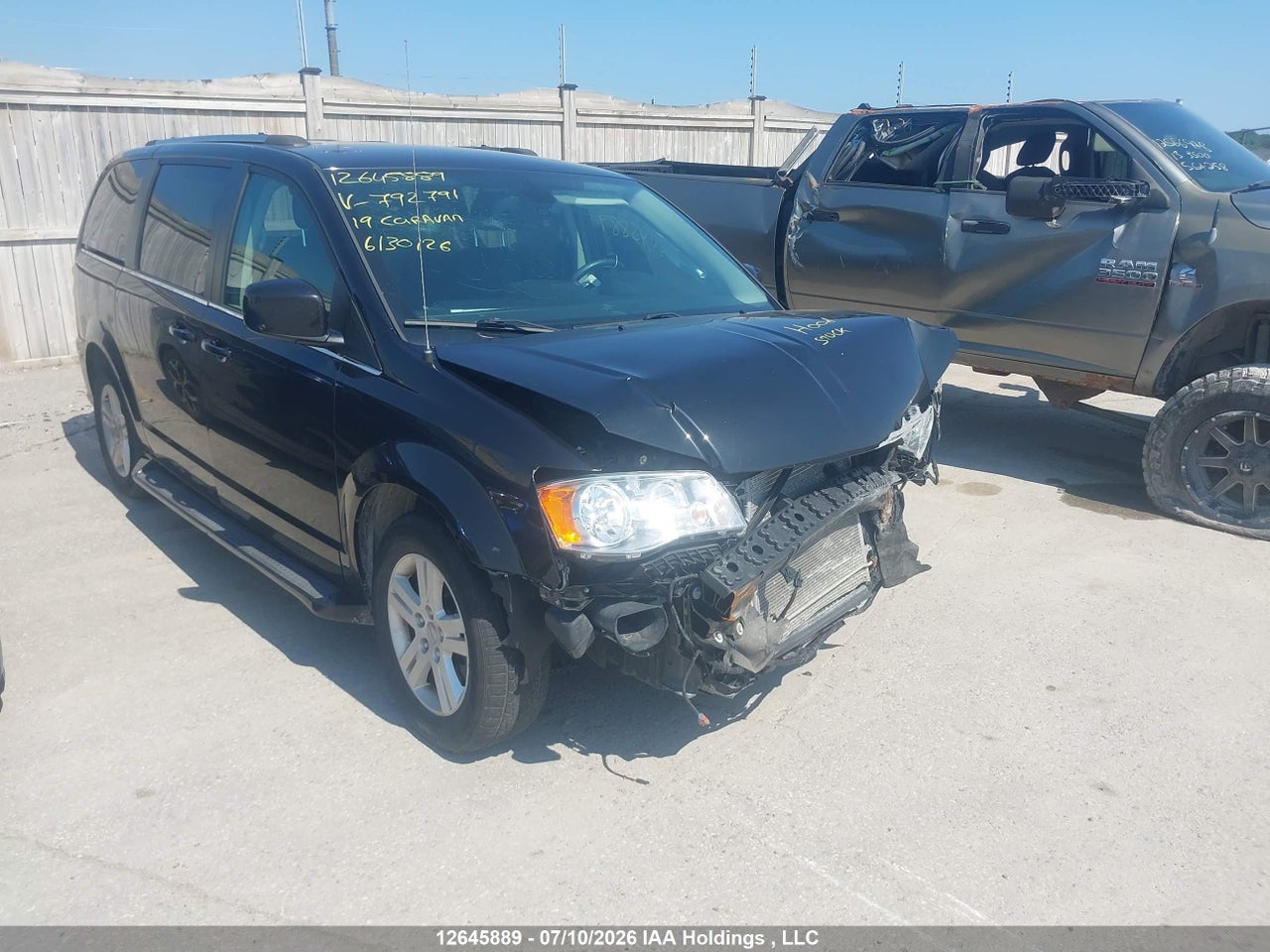 2C4RDGDG8KR792791 · 2019 DODGE GRAND CARAVAN CREW