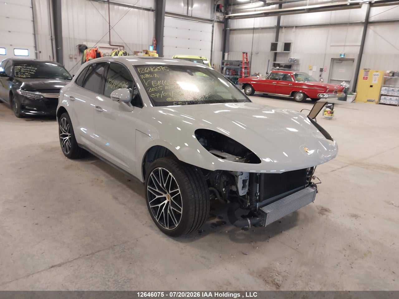 WP1AA2A54SLB14655 · 2025 PORSCHE MACAN T