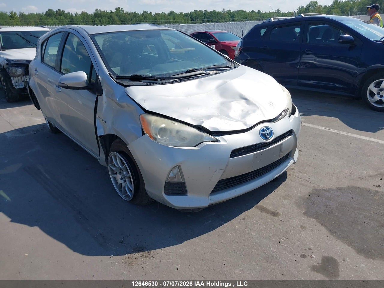 JTDKDTB34E1557906 · 2014 TOYOTA Prius c