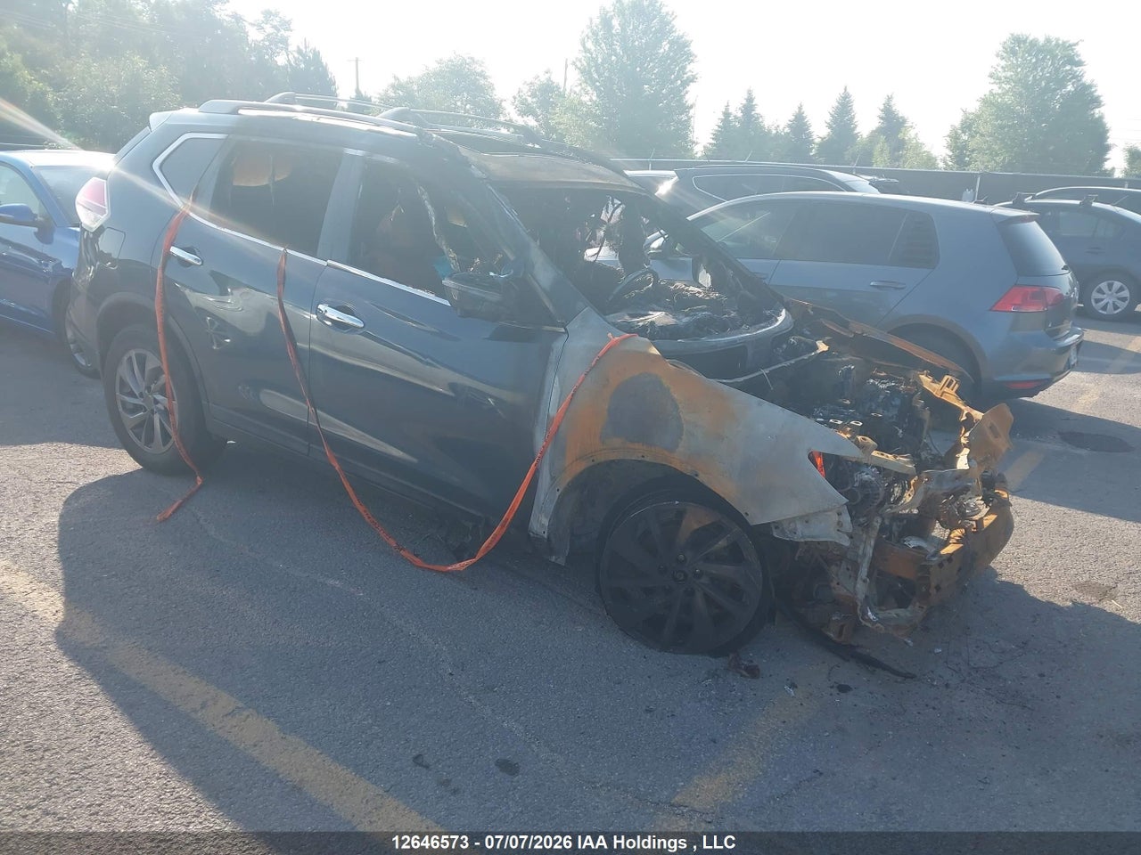 5N1AT2MV9GC883629 · 2016 NISSAN ROGUE S/SL/SV