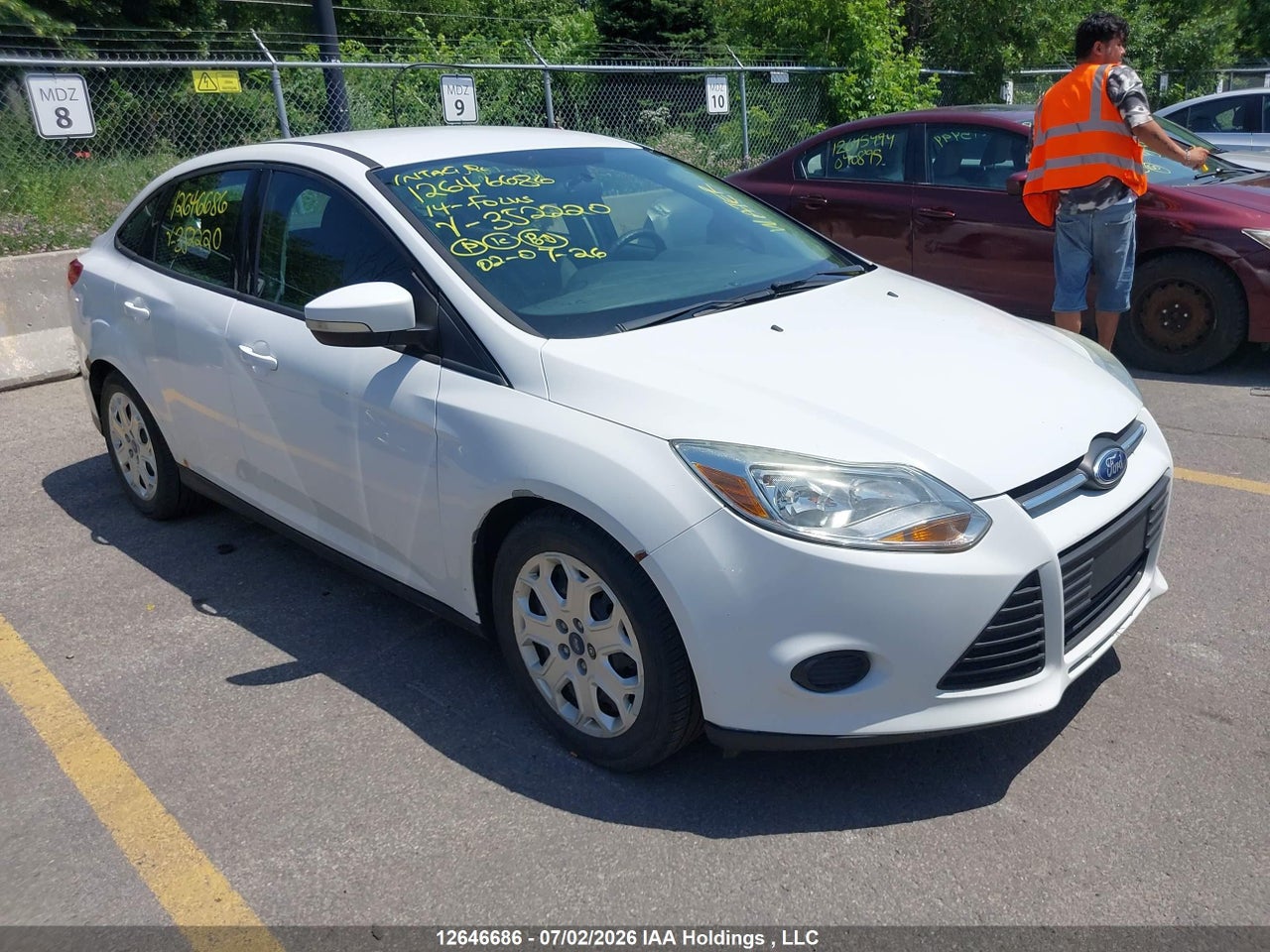 1FADP3F23EL352220 · 2014 FORD FOCUS SE