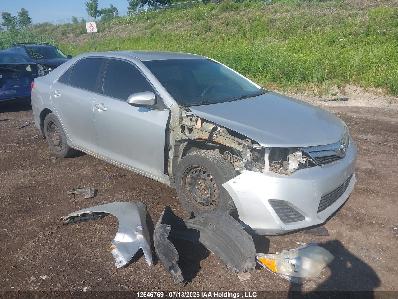 4T1BF1FK4CU051998 · 2012 TOYOTA CAMRY LE
