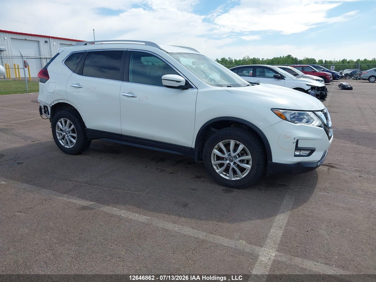 5N1AT2MV7LC818613 · 2020 NISSAN ROGUE S/SL/SV