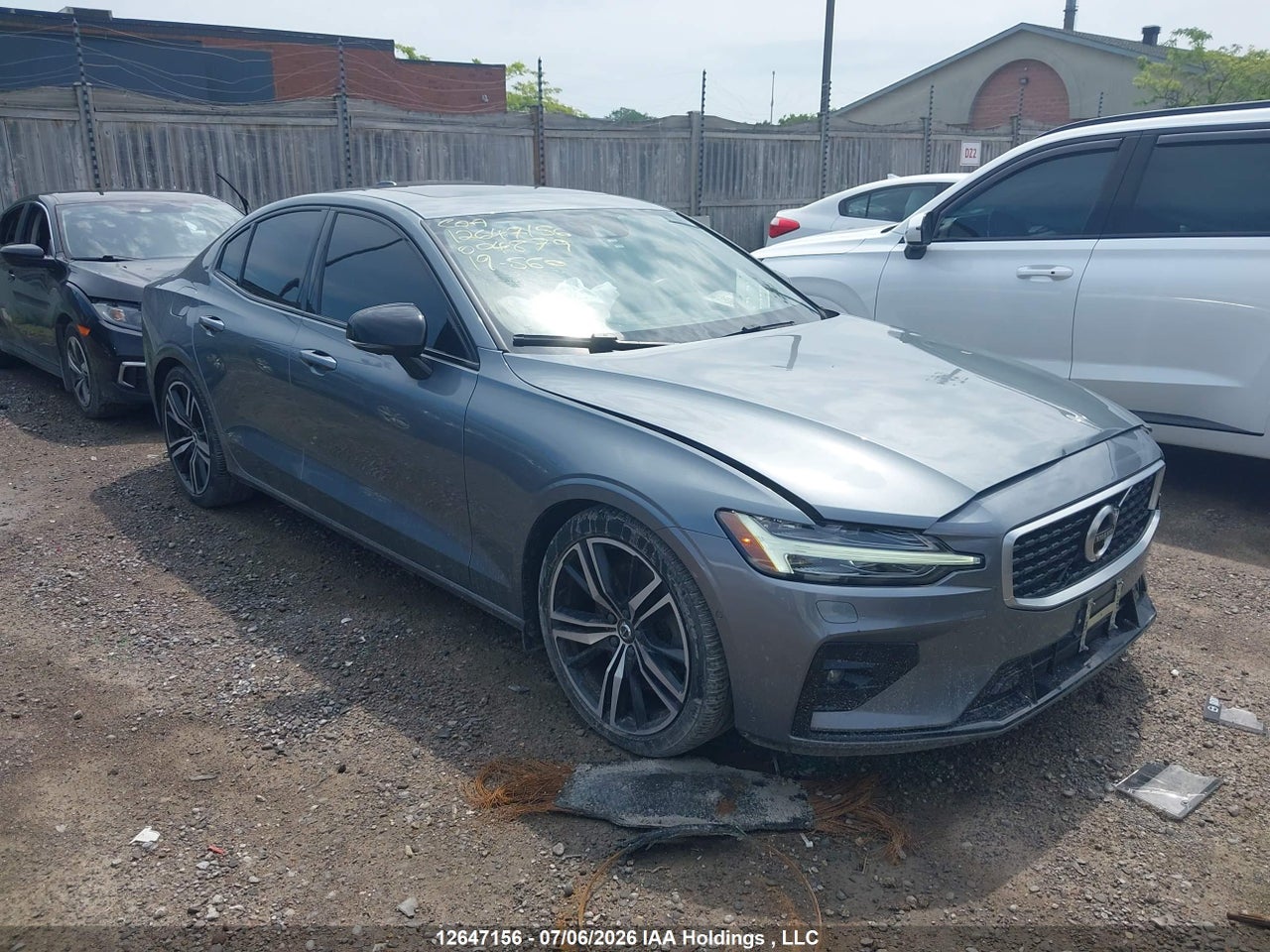 7JRA22TM6KG004879 · 2019 VOLVO S60 T6 R-DESIGN