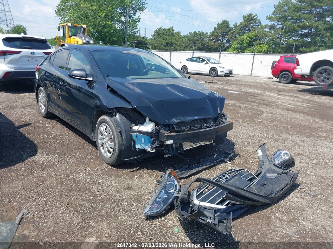 5NPD74LF8HH082935 · 2017 HYUNDAI elantra se